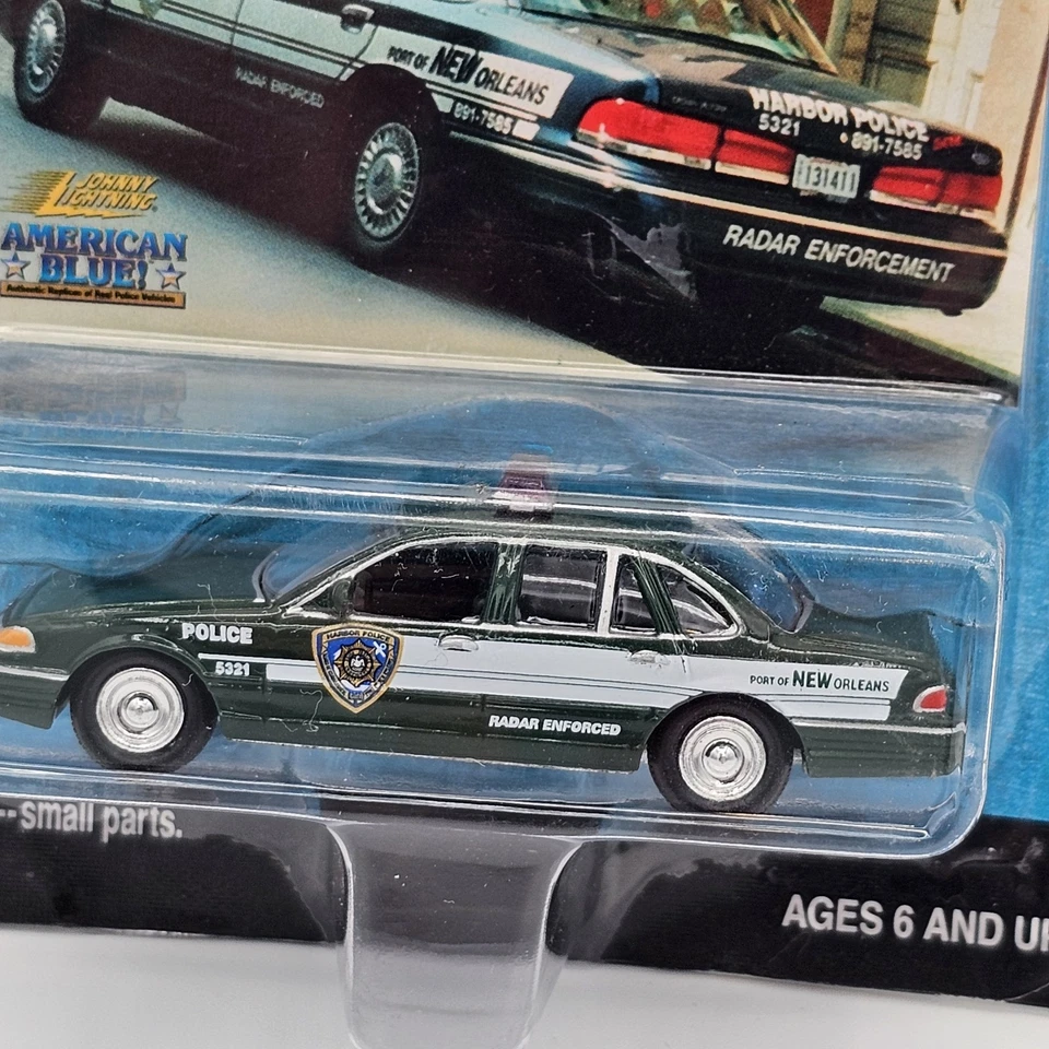 Johnny Lightning American Blue! 1997 Ford Crown Victoria New Orleans Police Car - Image 4 of 4