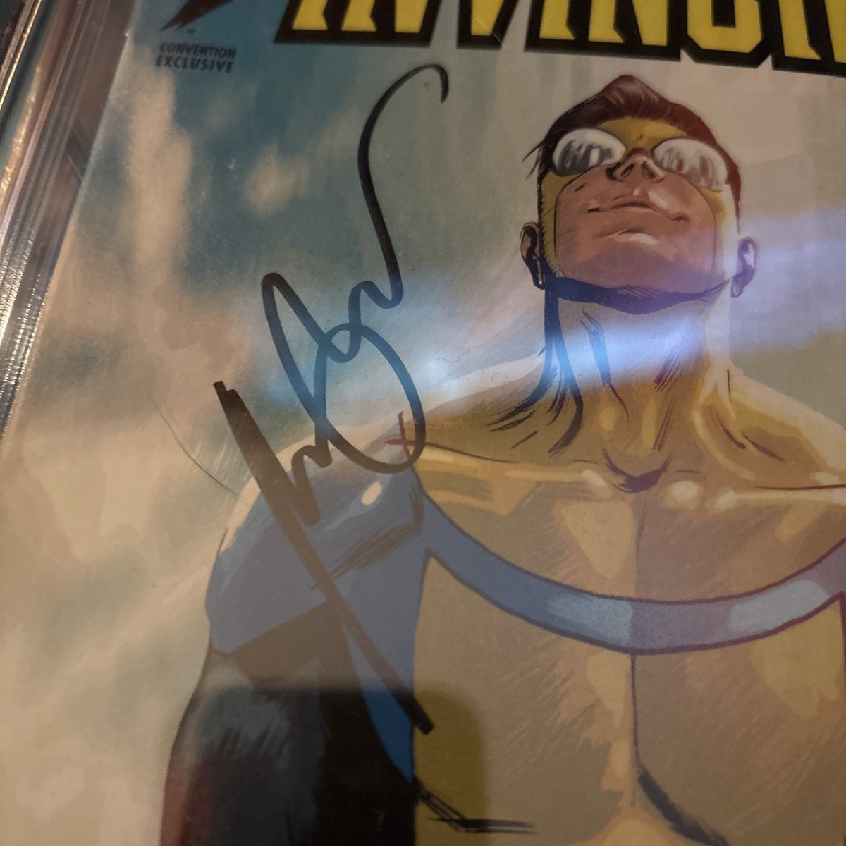 CGC 9.8 INVINCIBLE 1 SIGNED RAFAEL ALBUQUERQUE VARIANT GALAXYCON