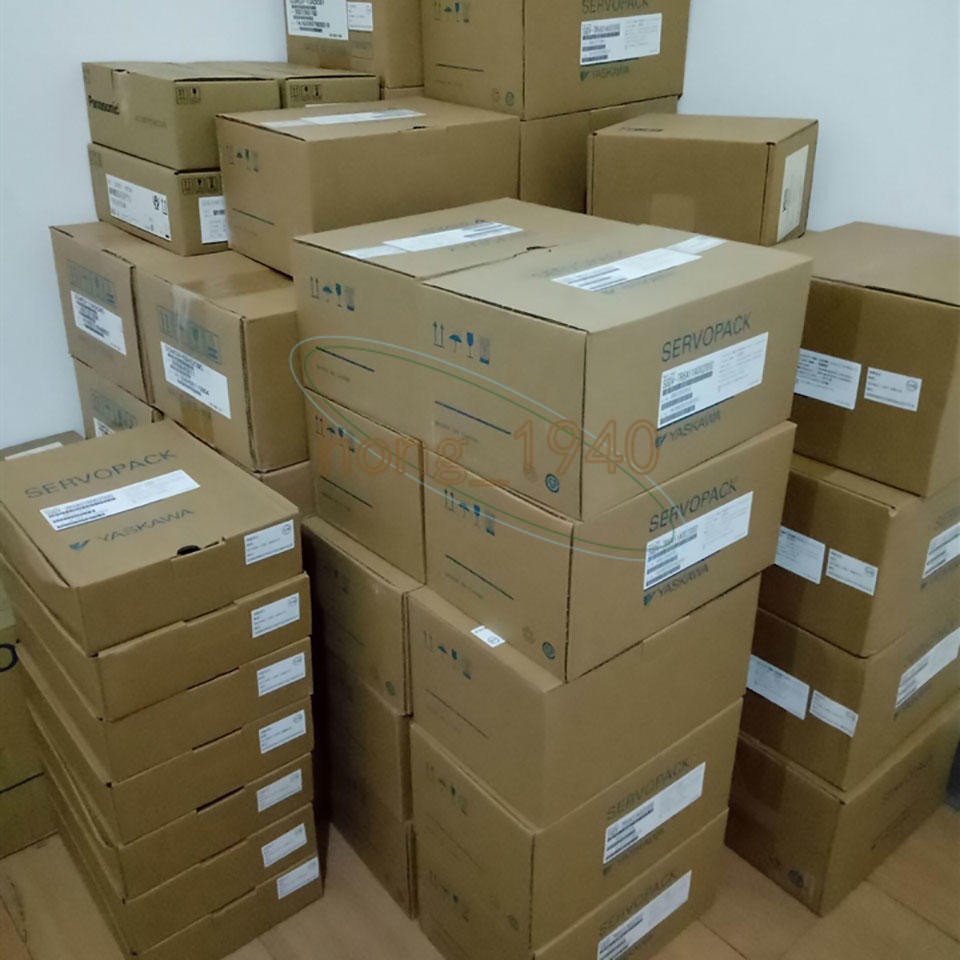 1PCS NEW Yaskawa Servo Driver SGDH-1EDE