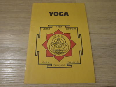 YOGA--HERAUS KURATIERT VOM YOGA-ZENTRUM ASHRAM VON TURIN 1. AUSGABE 1976