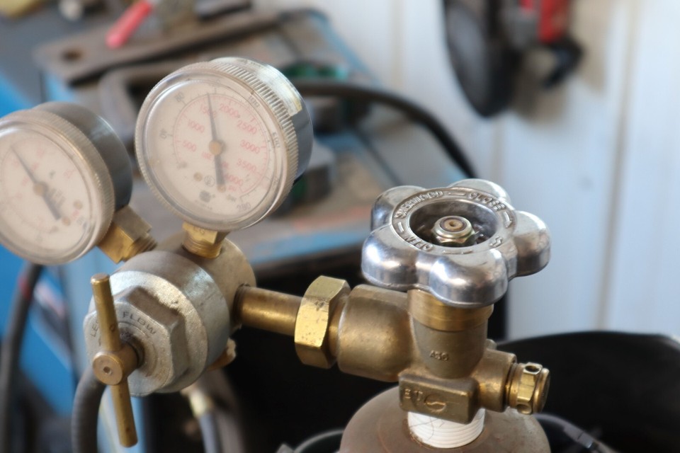 Open/Closed Indicator for Gas Valve Cylinder (One size fits all: 5, 6 ...