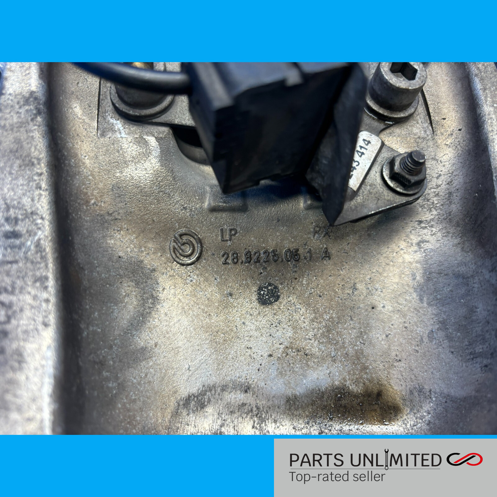 03-08 Maserati Quattroporte M139 OEM Front Left driver side knuckle spindle hub