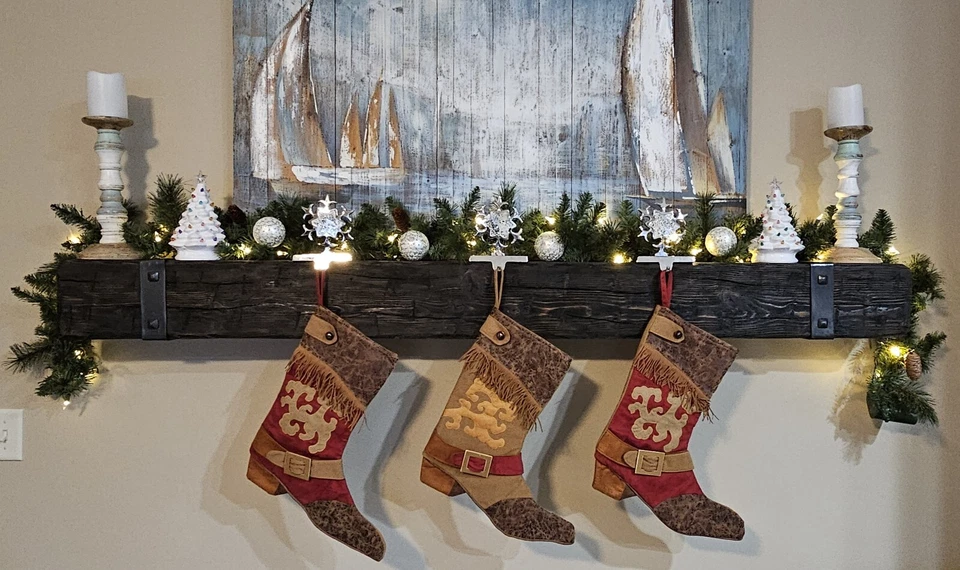 (3) Bota Vaquera Medias de Navidad con Flecos Rojo y Hebillas Tostadas Foto 3 de 3