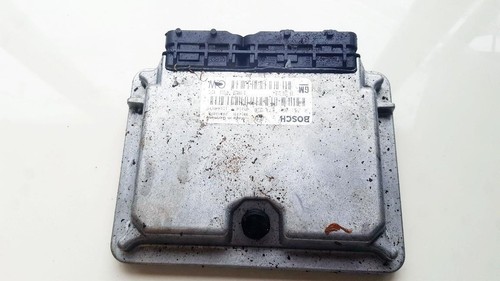 Opel Vectra 2000 ECU Engine Computer (Engine Control Unit) 0281001 #815640-66