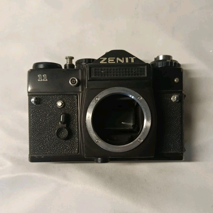Zenit 11 Fotocamera Reflex Vintage Corpo Macchina Senza Obiettivo
