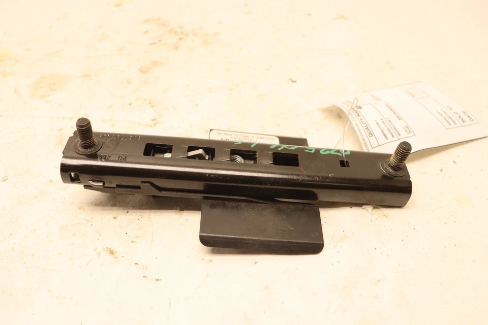 Ford Focus 2012-2018 sedán cinturón de seguridad delantero izquierdo ajuste de altura holgura OEM Foto 4 de 4