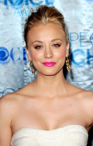 Kaley Cuoco 4 x 6 inch Celebrity Print Collectible Photo 100590 - Picture 1 of 1
