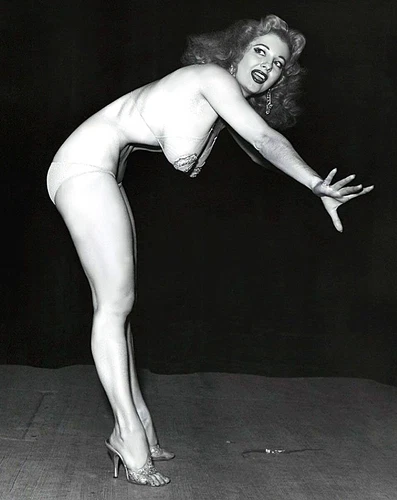 TEMPEST STORM ACTRESS BURLESQUE DANCER 8"x10" Photograph