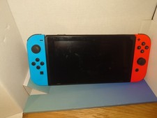 Nintendo Switch 32 GB Console - memory card included
