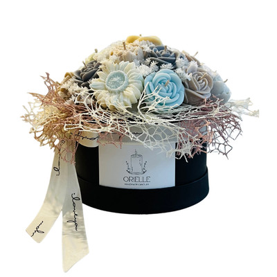 Luxury Candle Flower Bouquet Handmade   28 Wax Flowers, Gift Home Decor