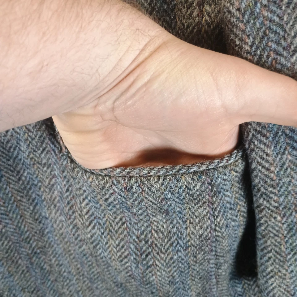 Vintage Harris Tweed Jacket Mens 42R Gray Wool Tweed Blazer Sport Coat Scottish - Image 4 of 4