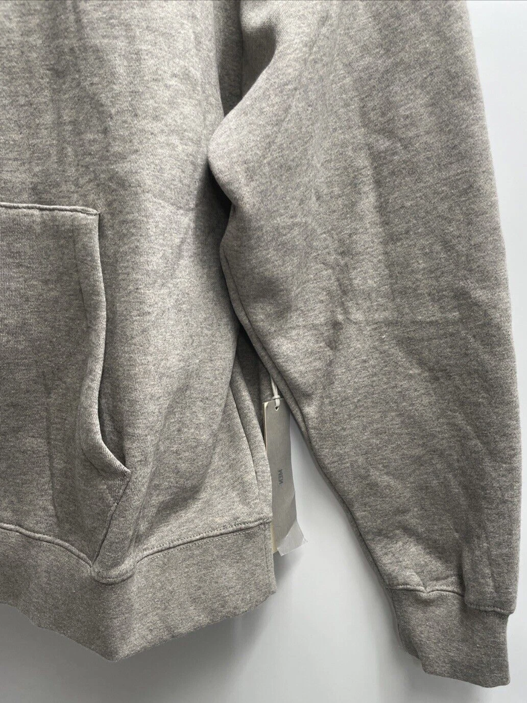 Autentico Pullover Fear of God Essentials Uomo Farina d'Avena Scura Felpa con Cappuccio Taglia Large