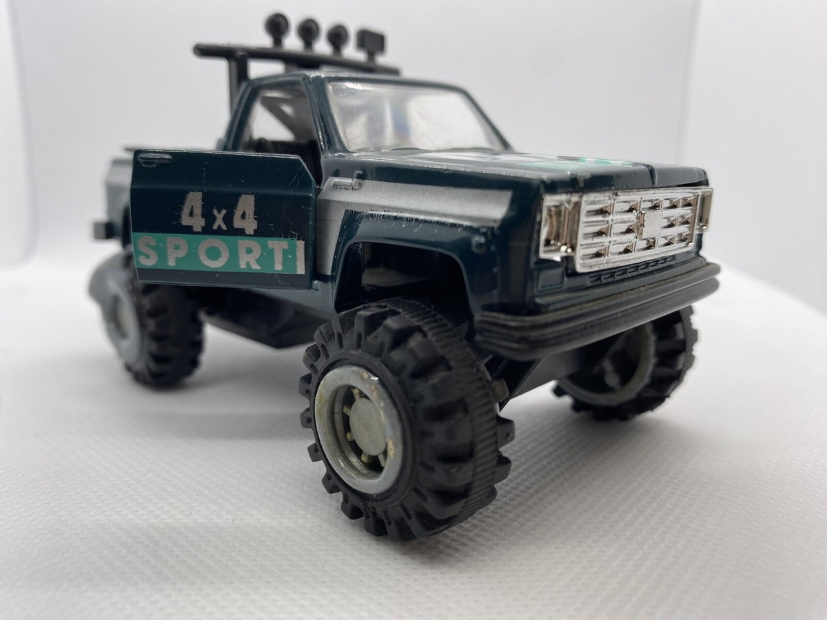 Rare Yatming 8317 Chevy Blazer Pick-Up 4X4 Sport Tow Truck Doors