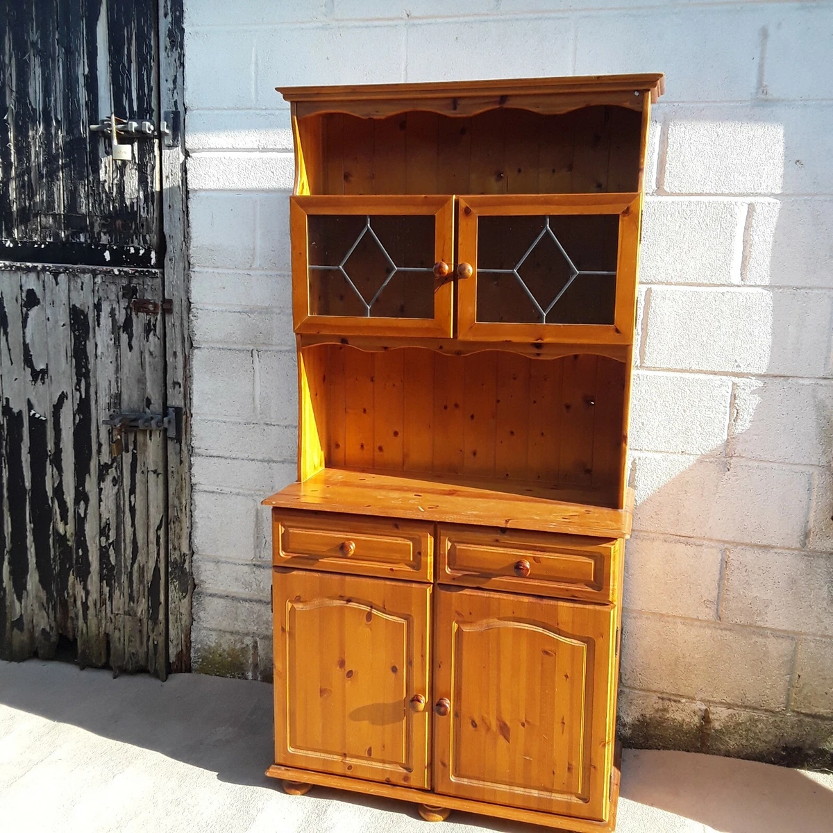 Farmhouse on sale kitchen dresser