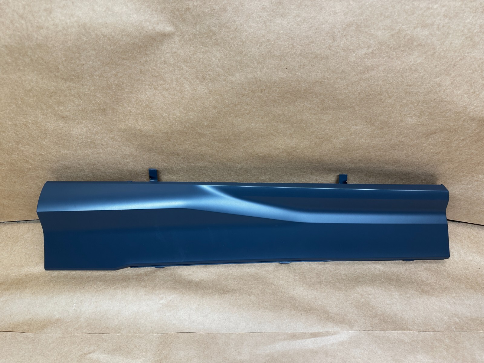 NEW 18-22 Lamborghini Urus Rear Left door Lower Molding Trim Cover 4ML853969 OEM