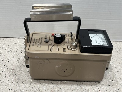 LUDLUM Geiger Counter Model 2 アナログ表示 ガイガーカウンター