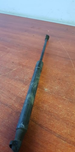 BMW 1 E87 116i Motorhaube Federbein vorne rechts 7118370 1.6 Benzin 90kw 2008...