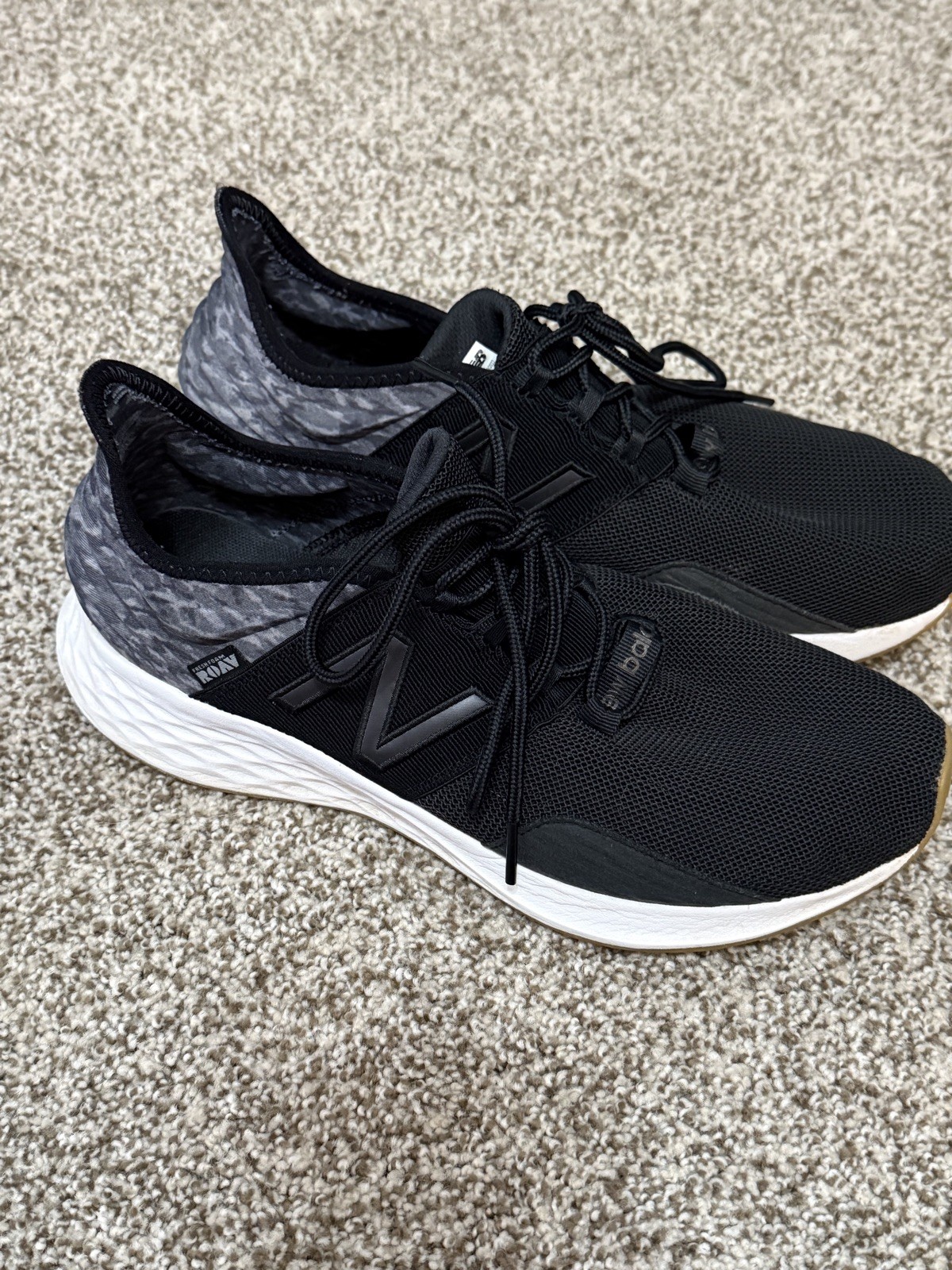 Size 9.5 New Balance Fresh Foam Roav Black Grey Size 9.5 New Balance Fresh Foam Roav Black Grey