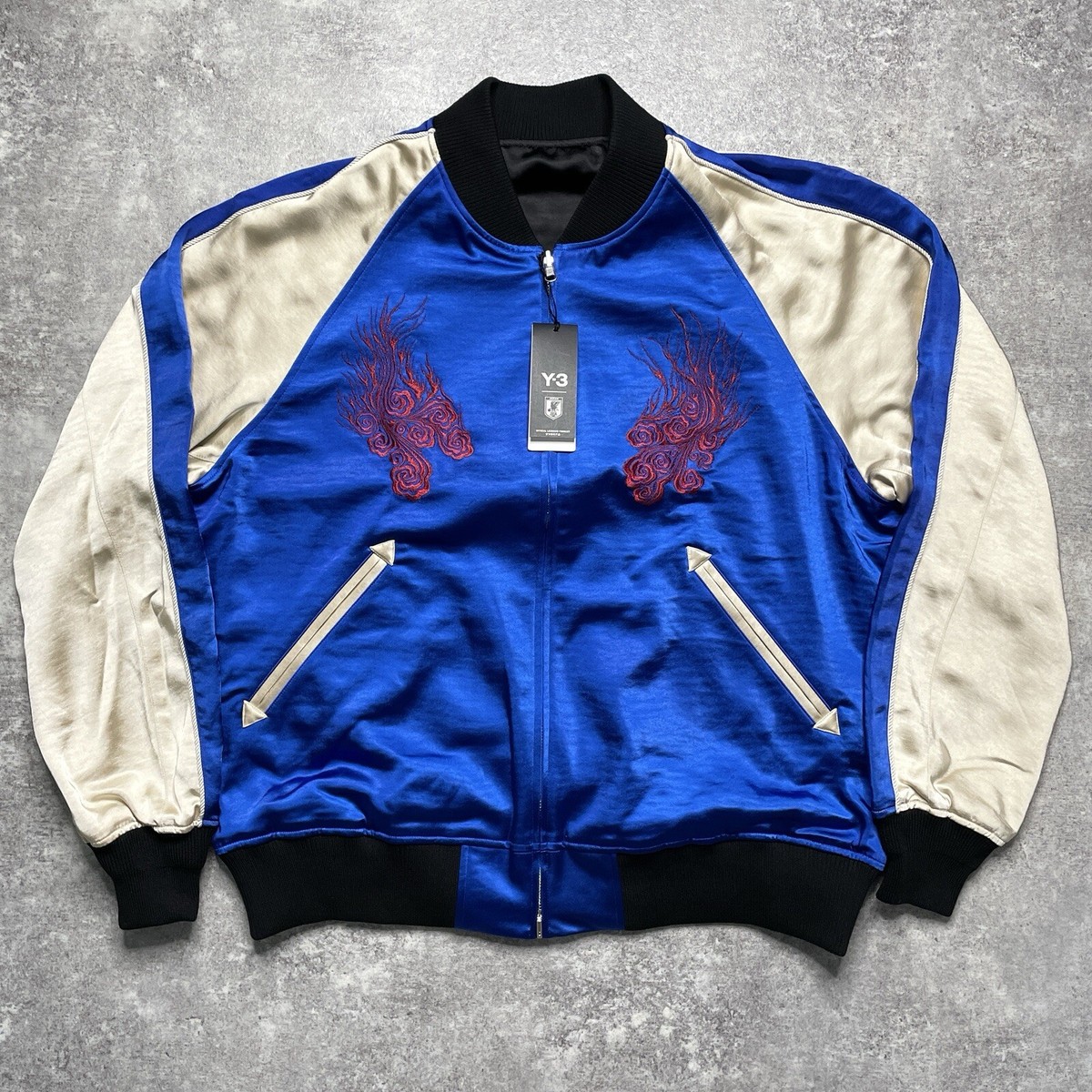 新品、未使用 Y-3 JFA アンセムジャケット Y-3 JFA Japanese Football Association 'Souvenir' Bomber jacket