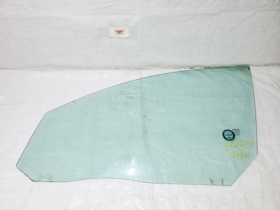 2008-2016 Volvo XC70 Front Left Driver Side Door Window Glass OEM 30779524 — 第 2/4 张图片