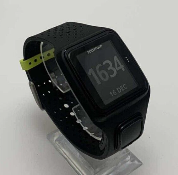 TomTom Golfer 8RG0 Black GPS Watch Track Your Game on the Course