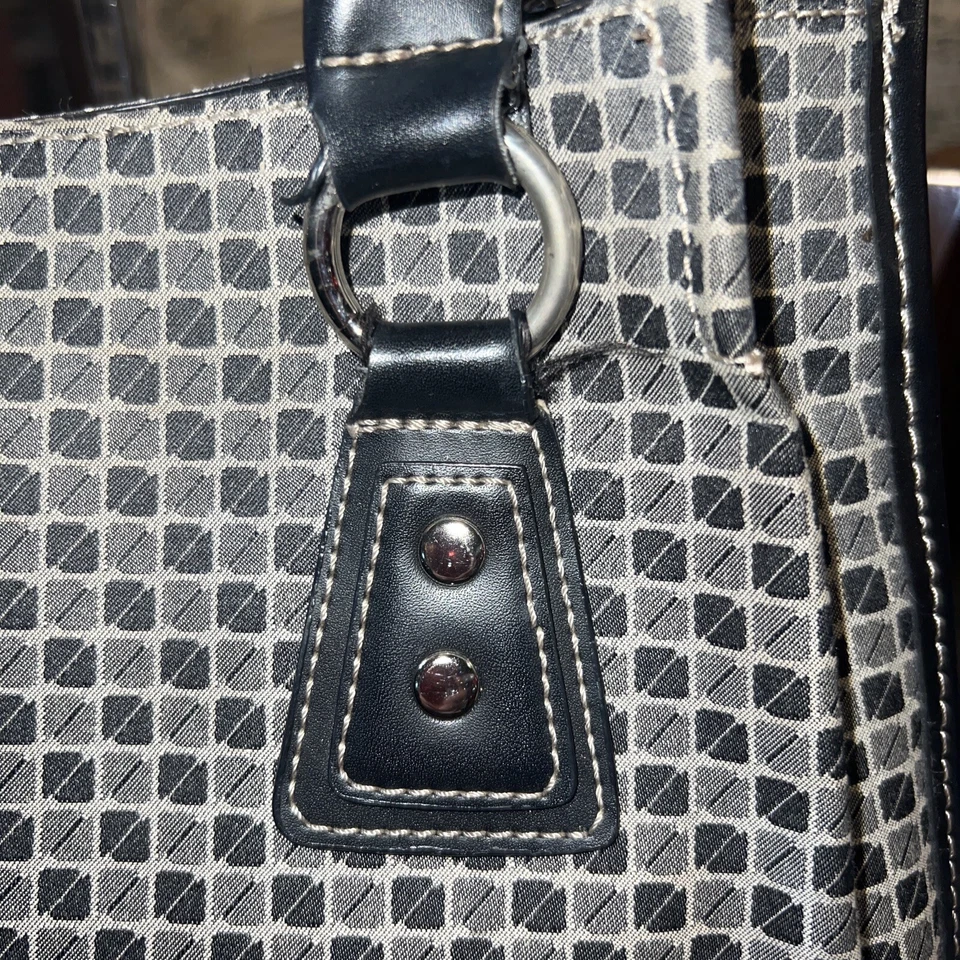 Nine & Co Bolso de Mano Cartera Bolso Hombro Espalda Gris Patrón Cuadrado Ligeramente Usado en Excelente Condición Foto 4 de 4