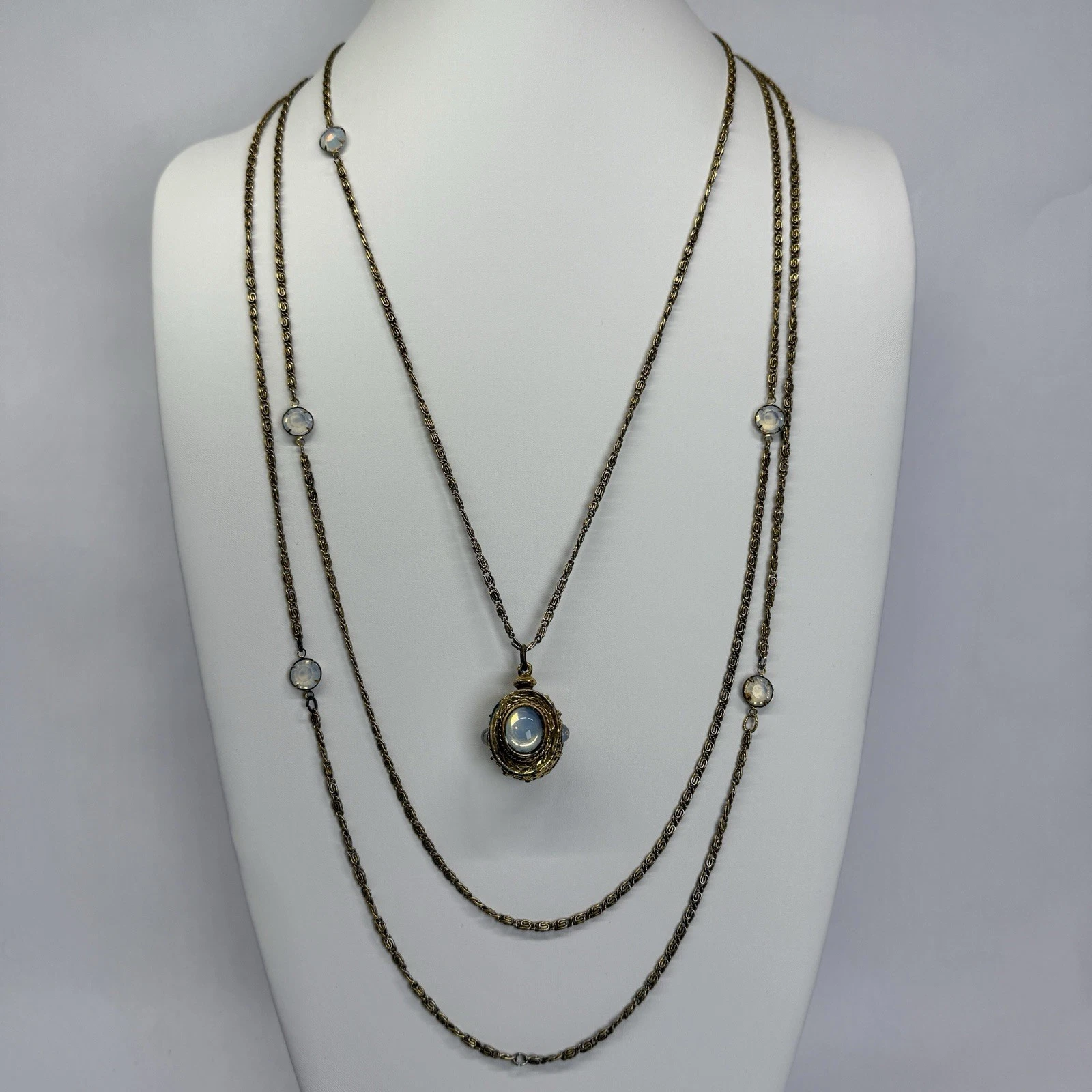 GOLDETTE Multi-Strand Faux Moonstone Gold Tone Vintage Necklace Jewelry N226