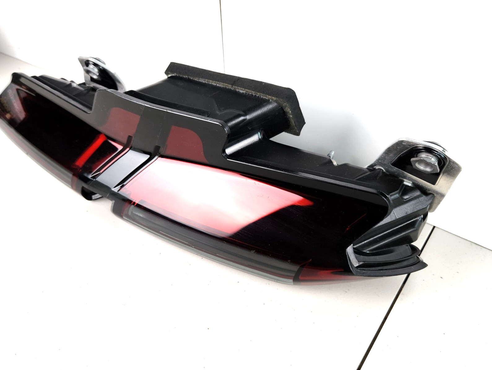 2021-2023 Ferrari Roma F169 Rear Driver Side Taillight Lamp Assembly F169 LH SAE