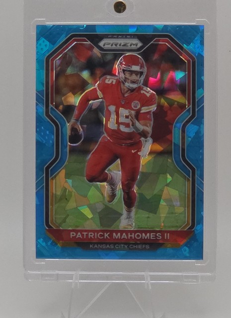2020 Panini Prizm - Patrick Mahomes II #124 Blue Ice Prizm /99