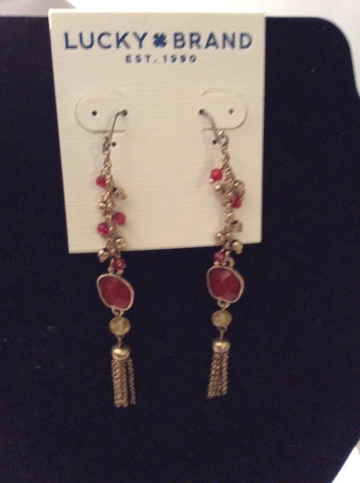 Pendientes colgantes lineales con gema Caseline marca Lucky #334a de $35 Foto 2 de 3