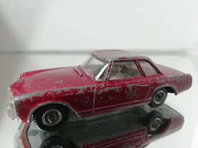 Spot On Mercedes Benz 230SL in rot 1:42