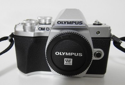Olympus OM-D E-M10 Mark III 16.1MP 4K Body Micro Four Thirds 2565 Auslösungen *