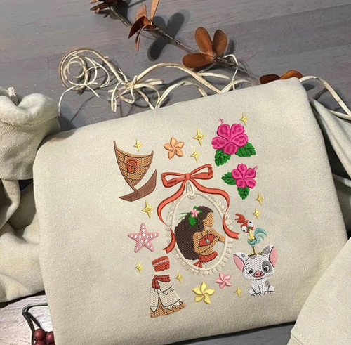 Moana Disney Princess Custom Embroidered Sweatshirt/Hoodie - Picture 1 of 5