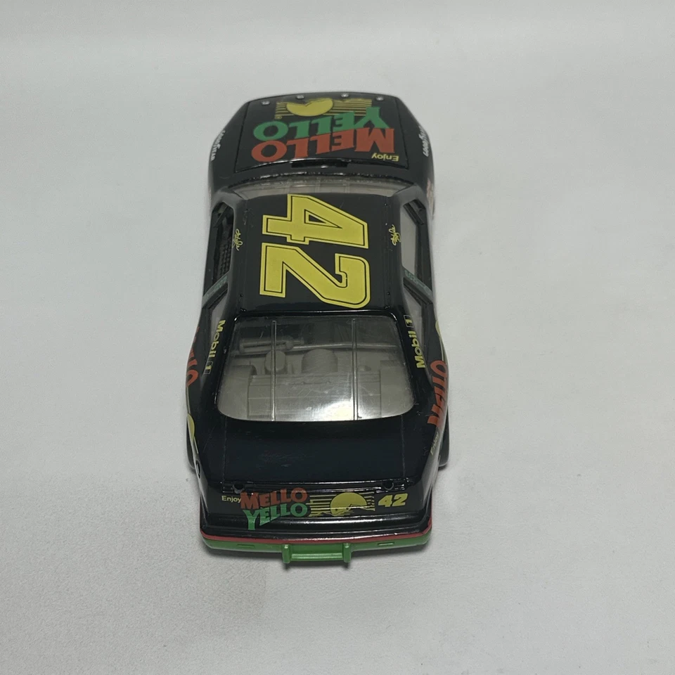 NASCAR Racing Collectable #42 Amarillo Suave Kyle Petty Revell Usado 1/43 Diecast Foto 4 de 4