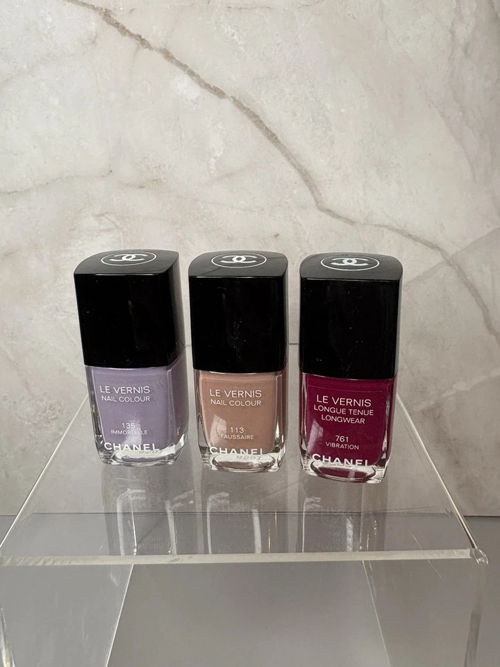 Nail Polish 全新 Chanel Le Vernis Longwear 美甲彩色 3 件装 — 第 2/2 张图片
