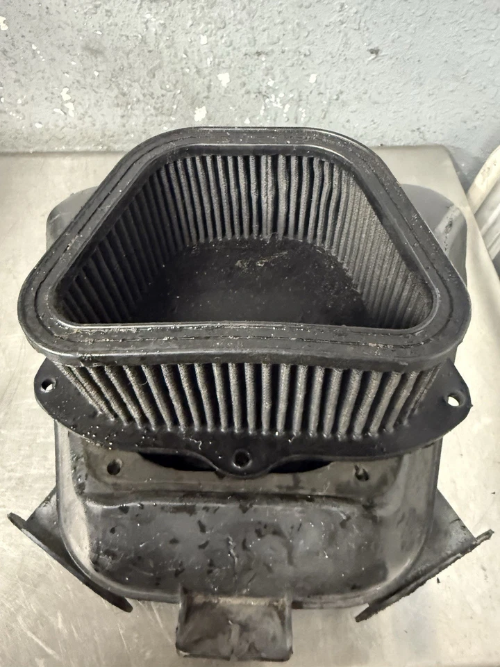 1999-2007 OEM SUZUKI HAYABUSA 1300 CAJA DE AIRE CAJA DE FILTRO DE ADMISIÓN DE AIRE Foto 4 de 4