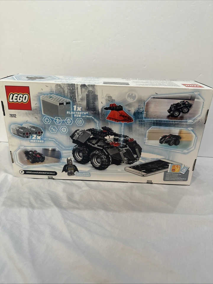 New LEGO 76112 DC Comics: Batman App-Controlled Batmobile Factory Sealed - Image 2 of 4