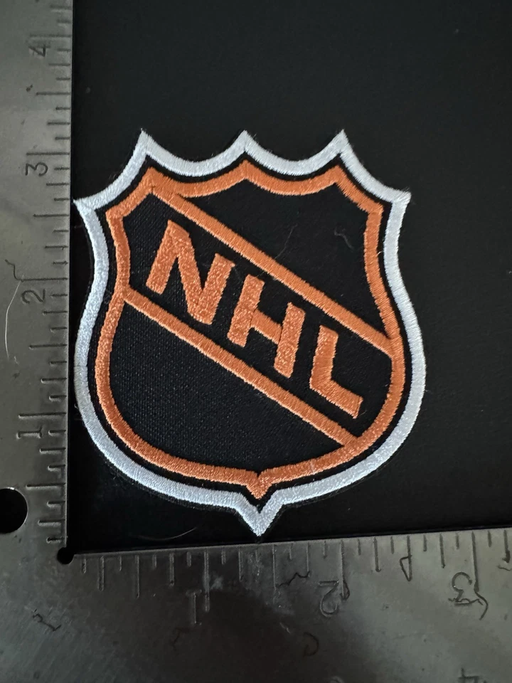 PARCHE BORDADO VINTAGE RETRO CON LOGOTIPO DE LA LIGA NACIONAL DE HOCKEY DE LA NHL NUEVO-ANTIGUO STOCK Foto 2 de 4