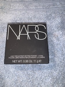 NARS LIGHT REFLECTING SETTING POWDER