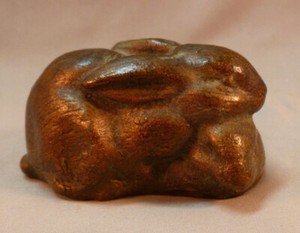 Two Snuggling Bunny Rabbits Small Sculpture Vintage Figurine