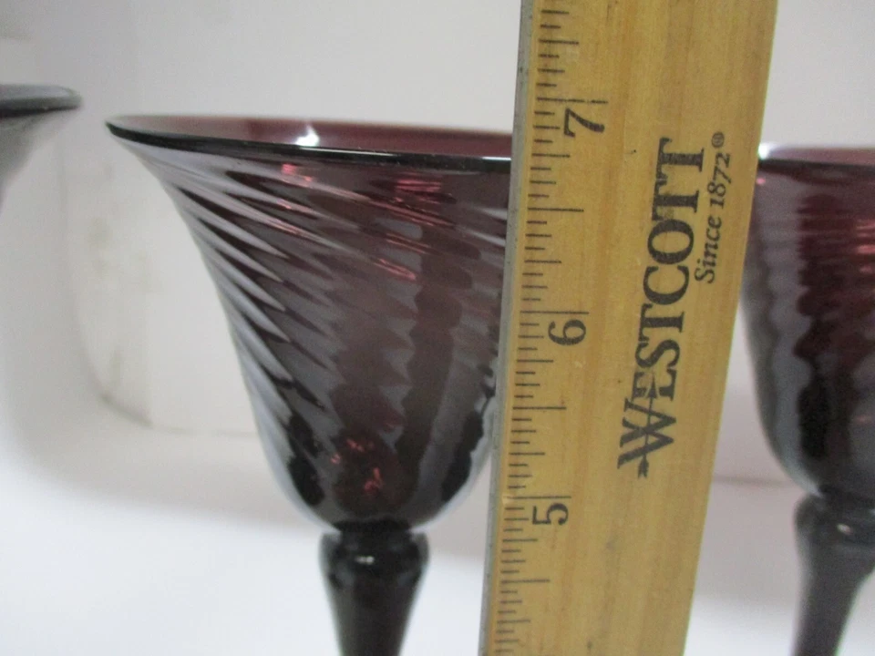 4 copas de vidrio amatista púrpura vintage de 6,75" de alto Foto 2 de 4