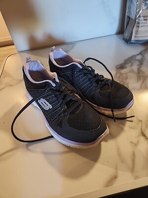 Skechers Size 9 Air Cooled Memory Foam Black White Shoes Lite Weight