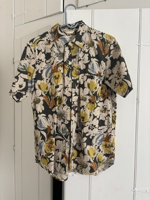 Rouge Territory Floral Print Short Sleeve Button Up MiUSA Medium