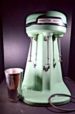 Vtg 1940s Commercial 40 DM HAMILTON BEACH Jadeite 3 Head Milk Shake Mixer