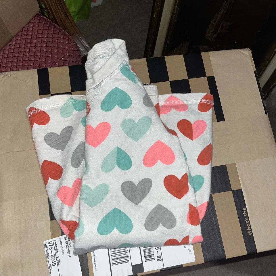 Vestido Sudadera Crazy 8 Niñas Pequeño 5/6 Blanco Con Corazones Coloridos Sin Manchas Foto 4 de 4