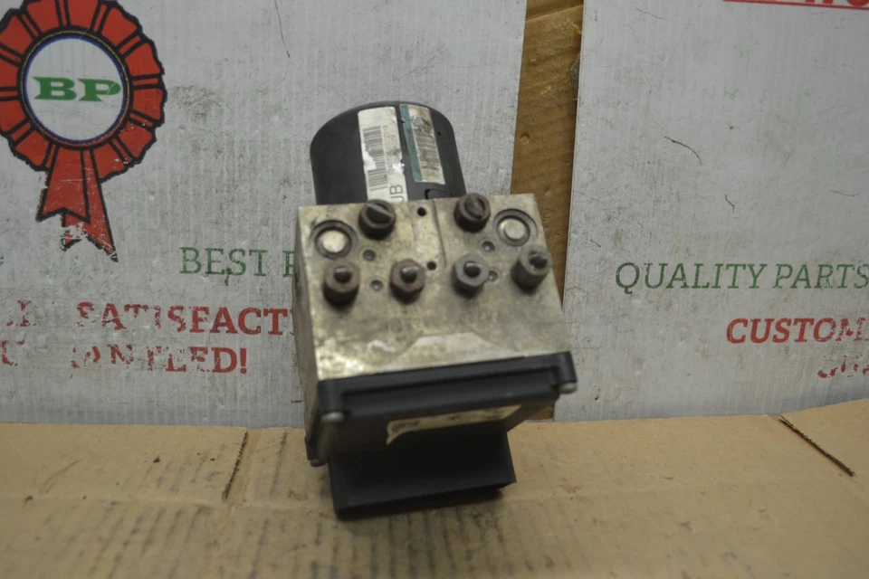 Cadillac DTS 2008-2011 módulo de control de bomba ABS OEM 25864046 559-11D6 Foto 3 de 4