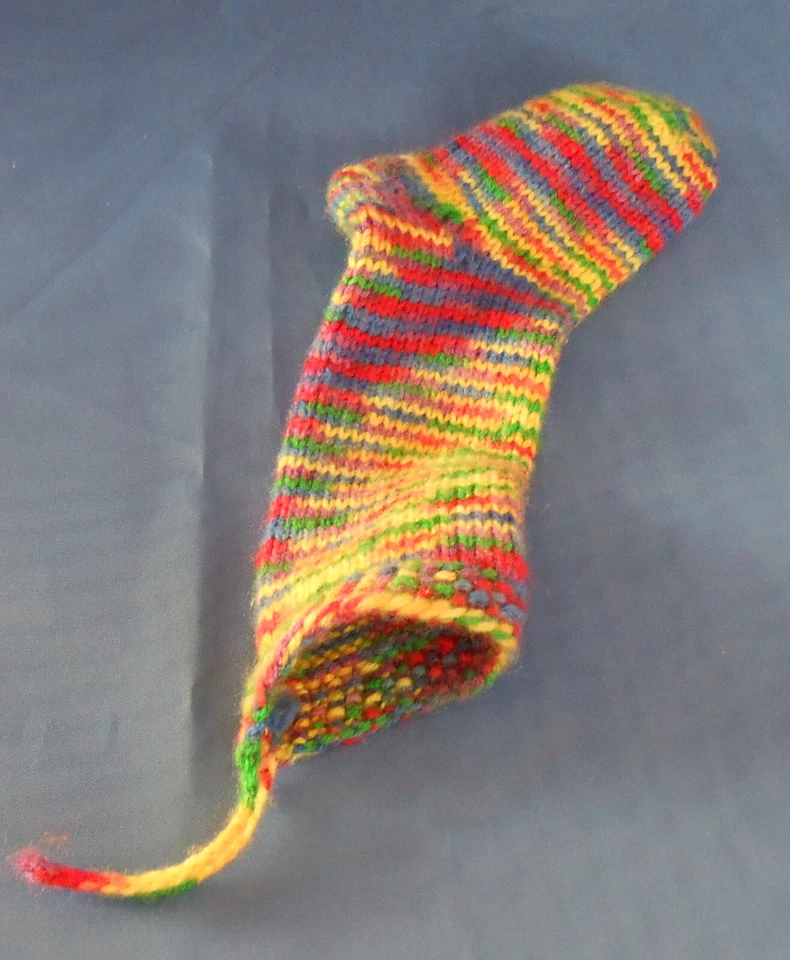 Sparstrumpf/Sparsocke "Bunt" ohne Einwurfscheibe, Handgestricktes UNIKAT - Bild 3 von 3