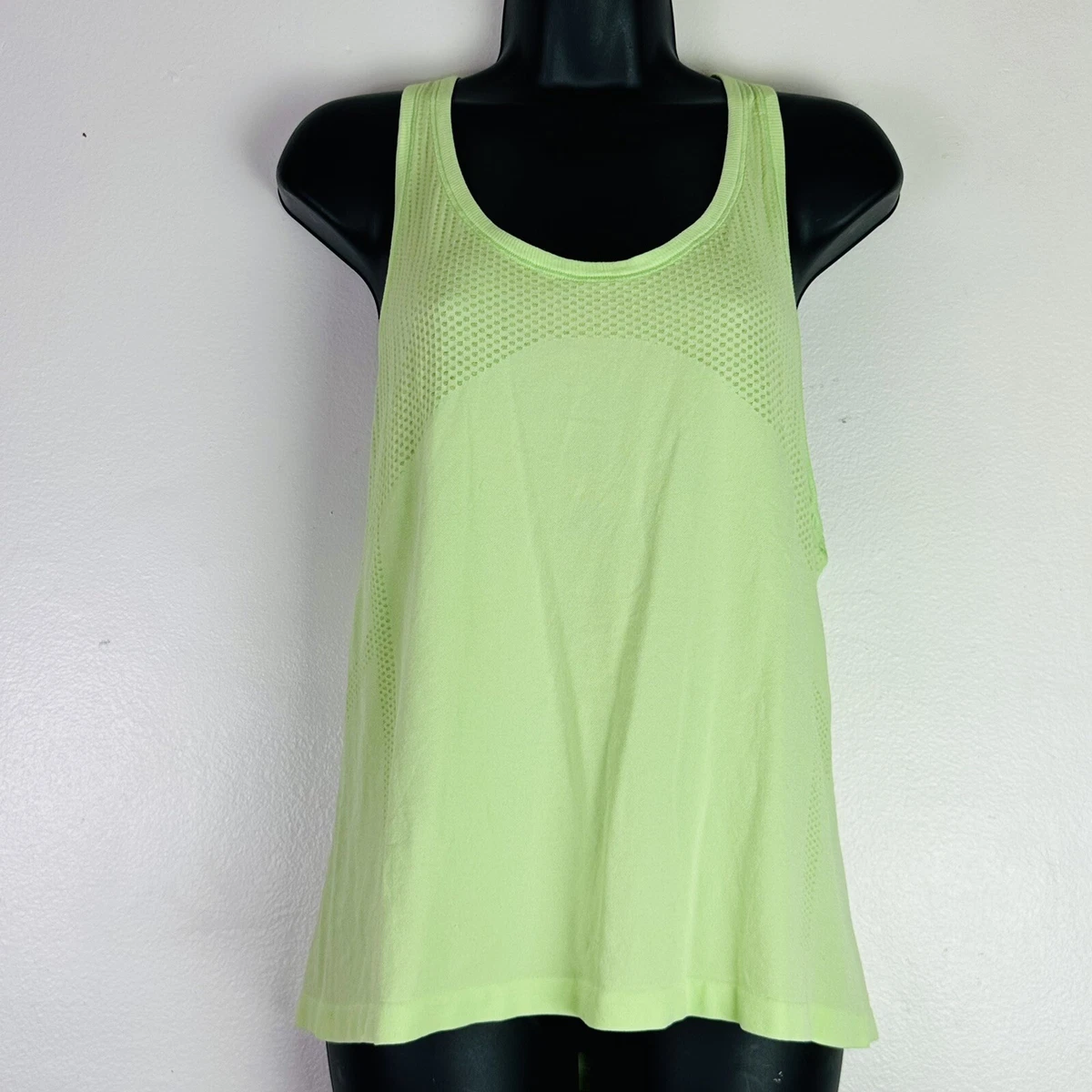 Alo Yoga Women's Neon Lime Green Pulse Racerback Tank Top. Size M