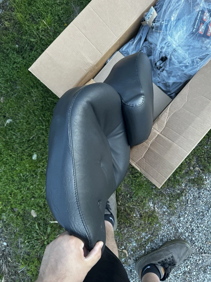 Harley-Davidson Wide Glide Mustang Seat 2003 Foto 4 de 4