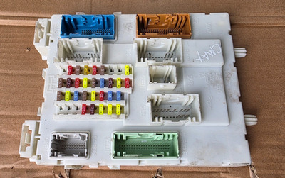 FORD FOCUS MK3 / C-MAX BODY CONTROL MODULE BCM FUSE BOX BV6N-14A073-FP      S8